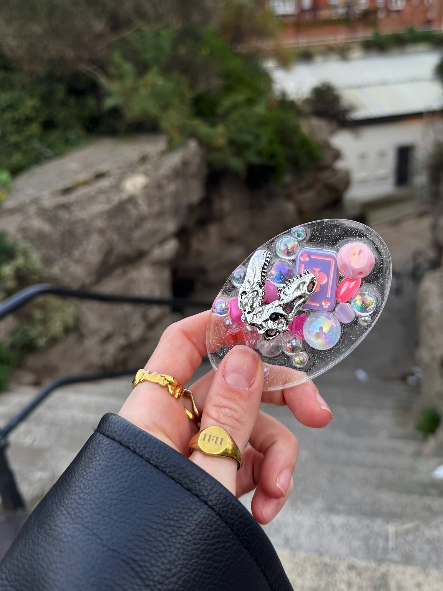 Oval tinker: love potion 111