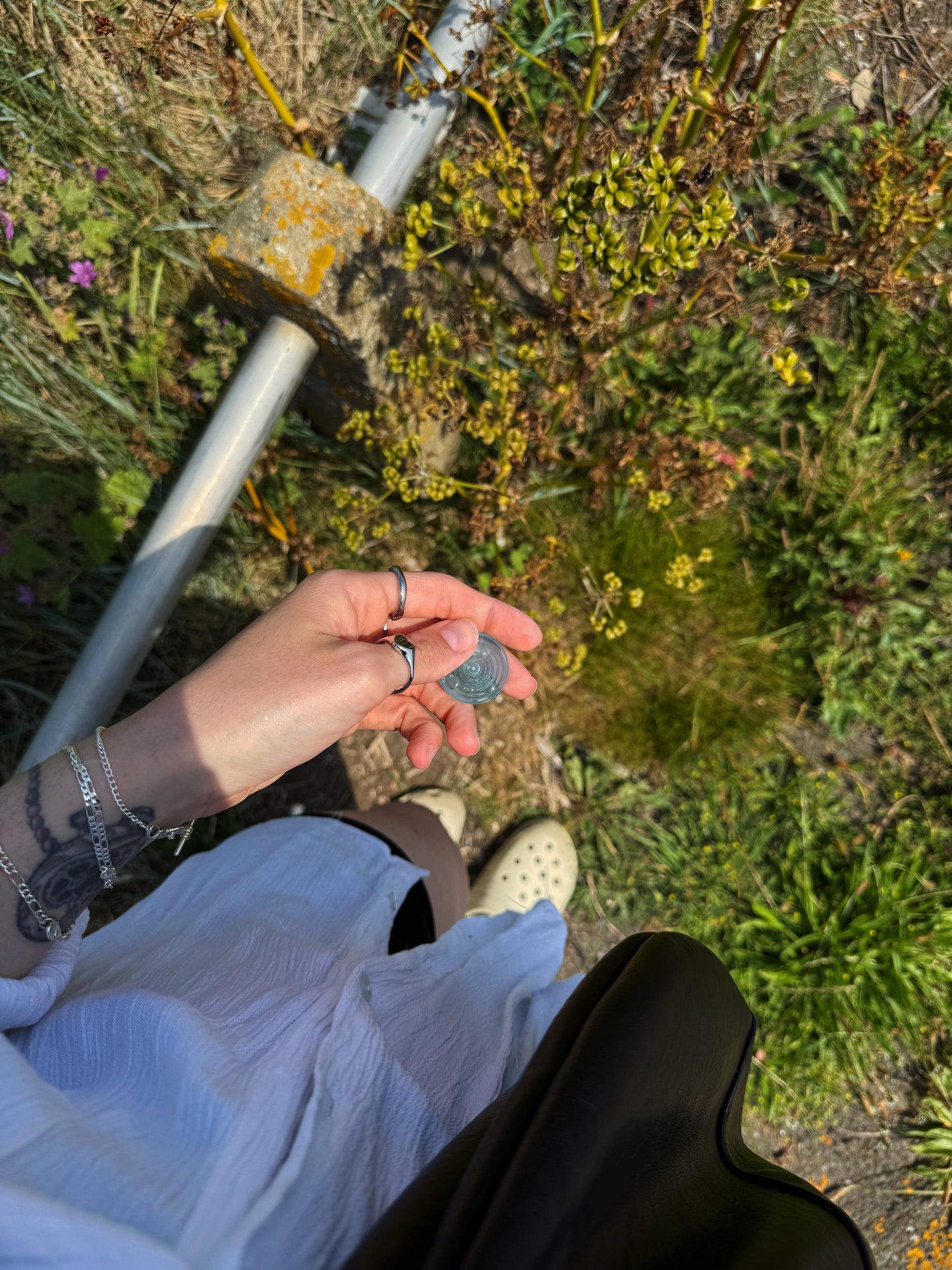 Water drop pebble