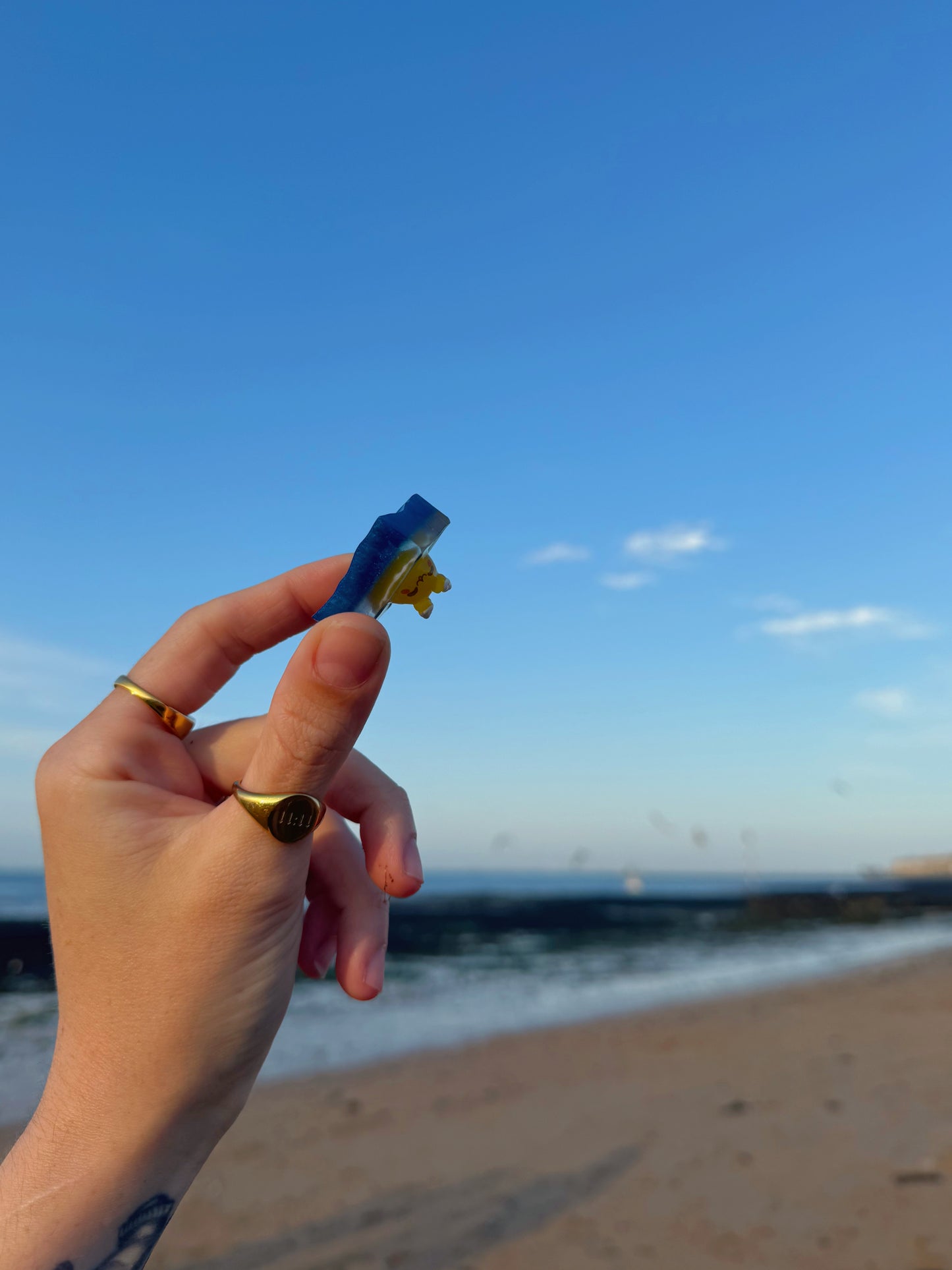 Blue square wave: yellow slug
