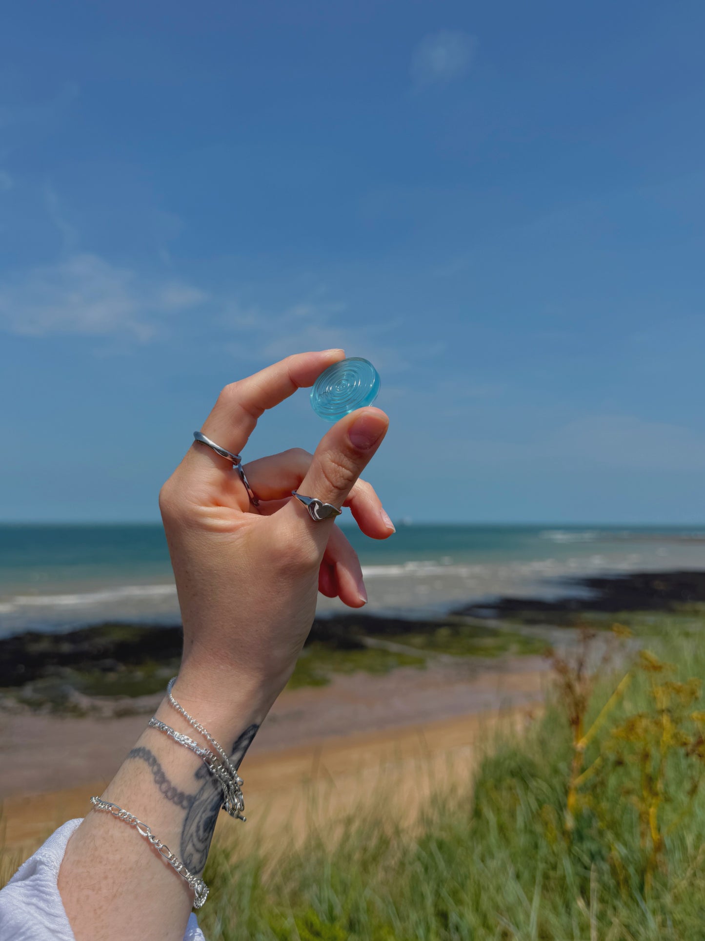 Water drop pebble