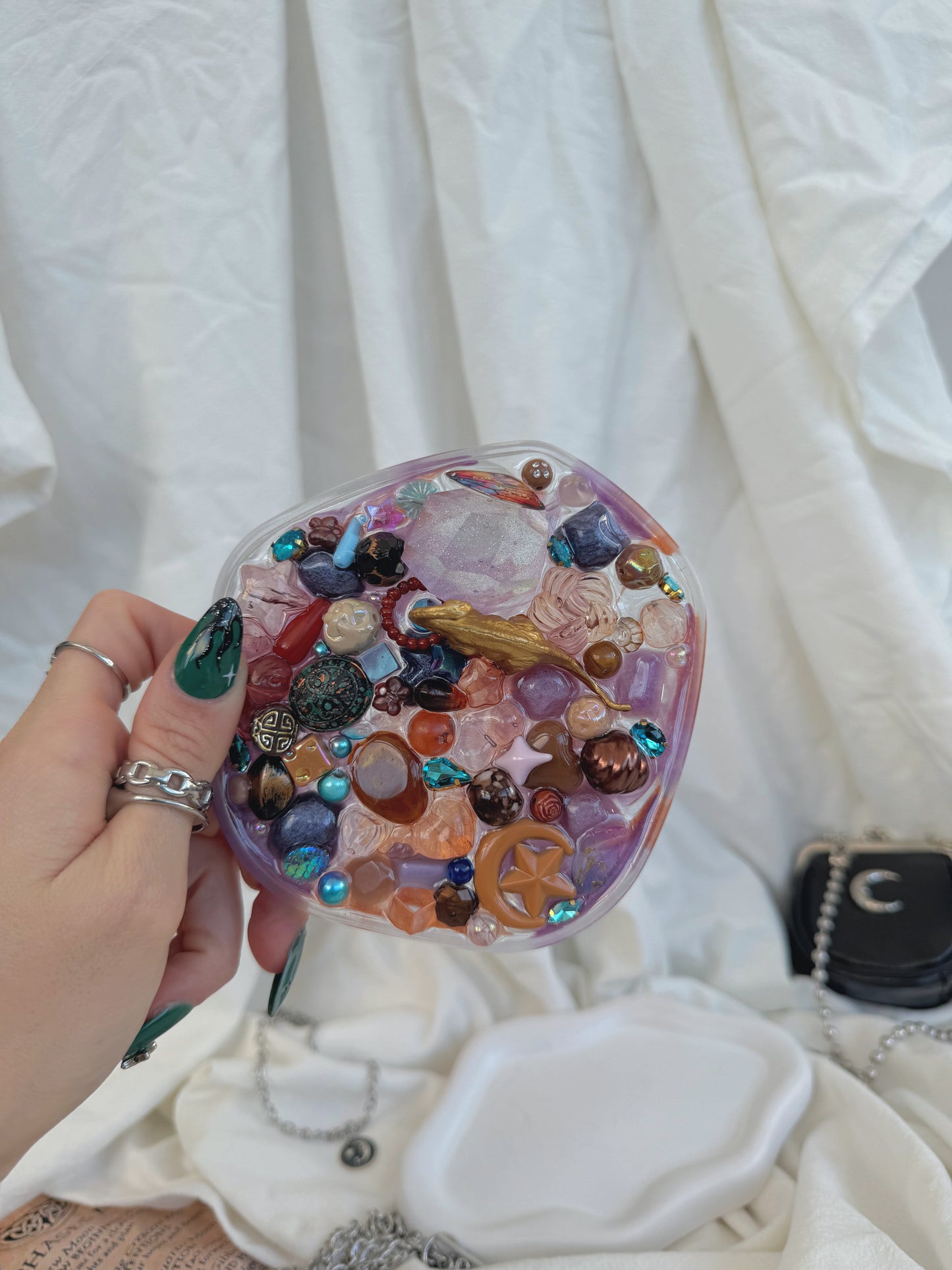 Pentagon purple & gold