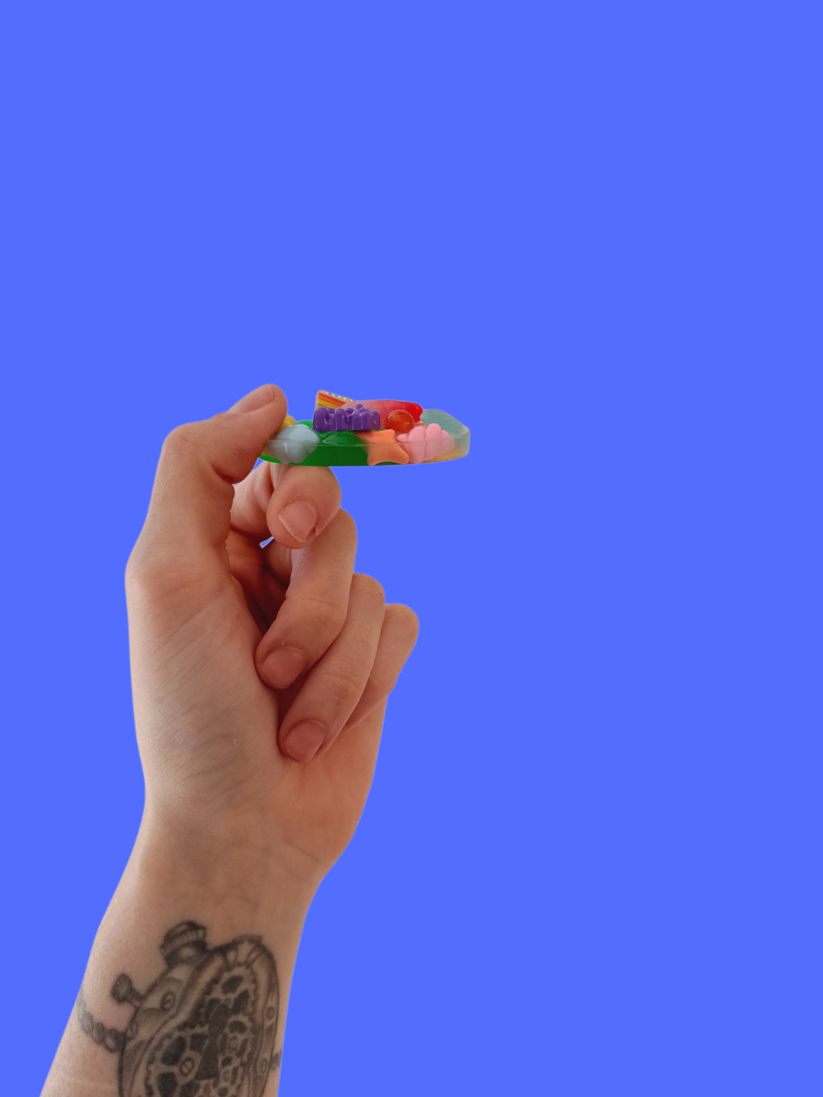 Rainbow snack: palm oval