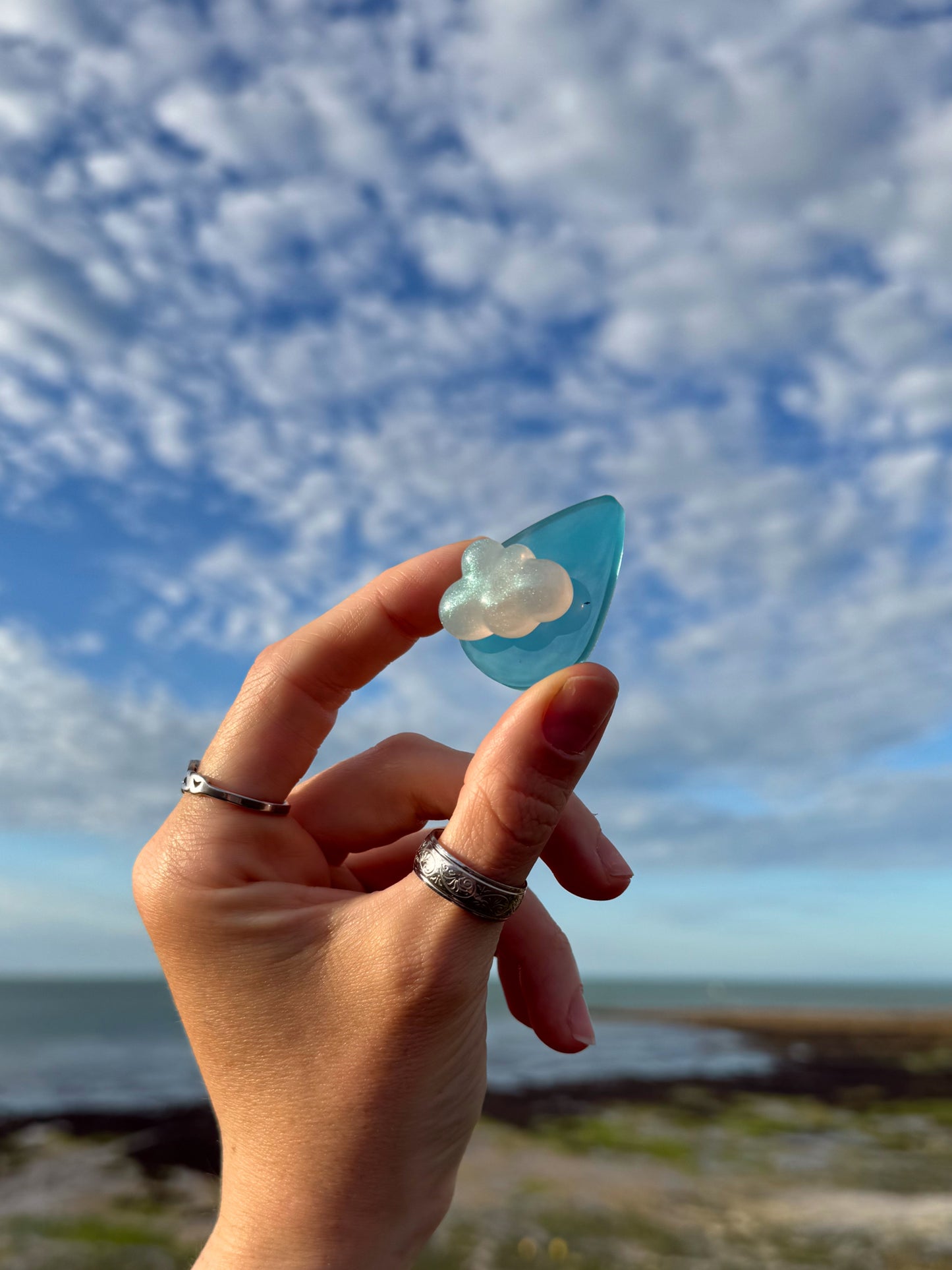Teardrop sparkle spinner