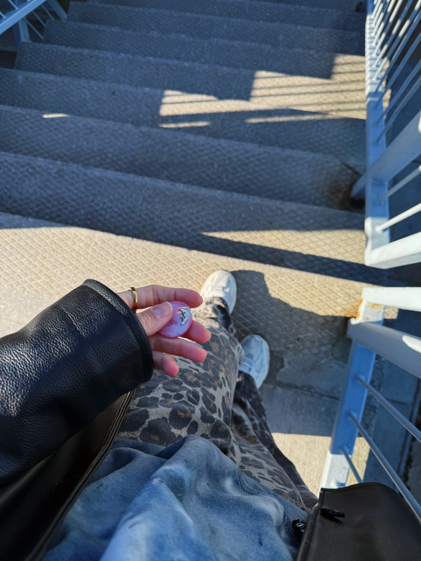 Micro orb: pink moon 118