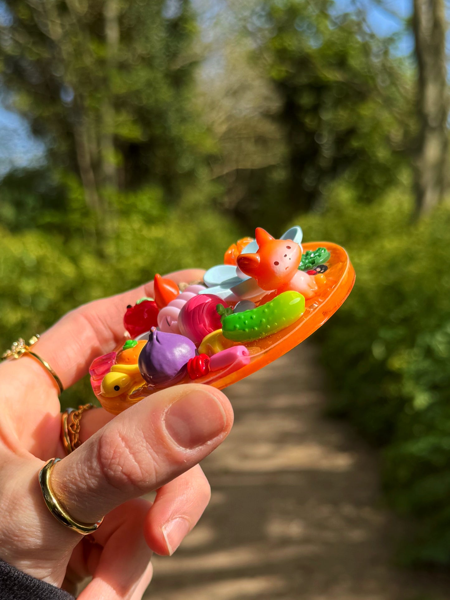 Holographic tinker: orange dream