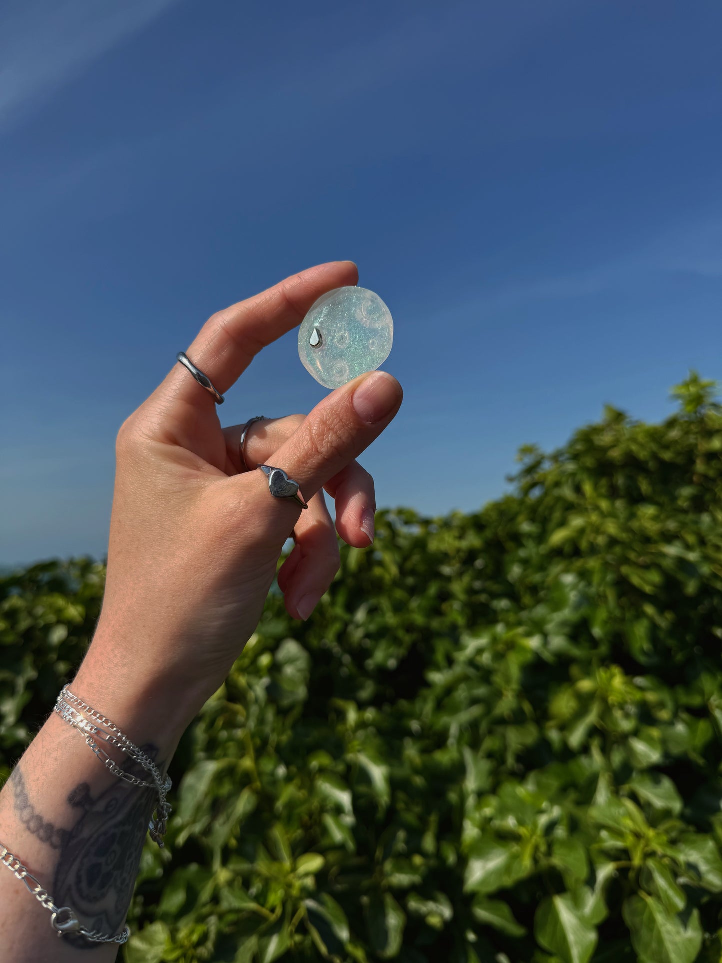 Fairy rain drop thumb dip