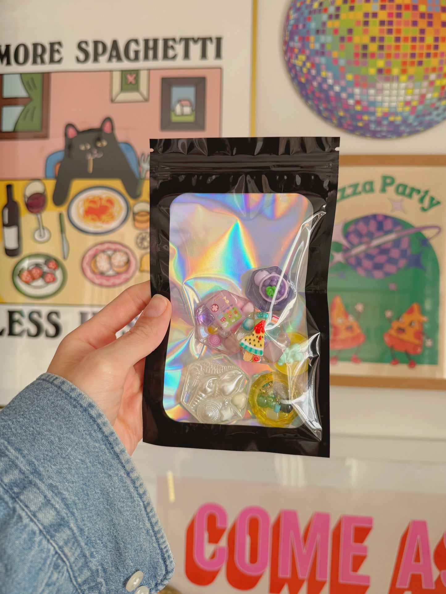 Mystery bag: pocket pieces