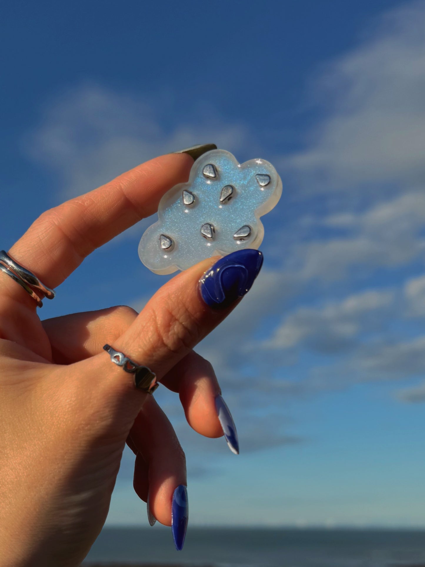Silver raindrops mini cloud