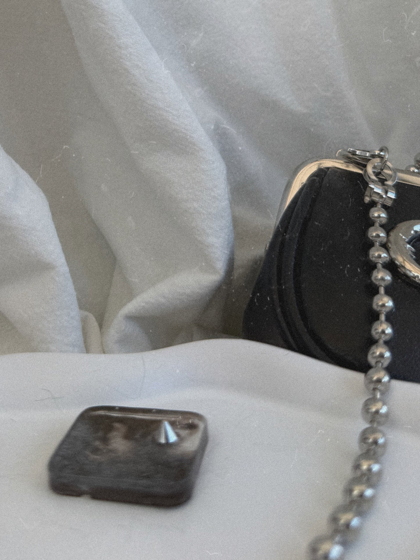 Mini square safe spike