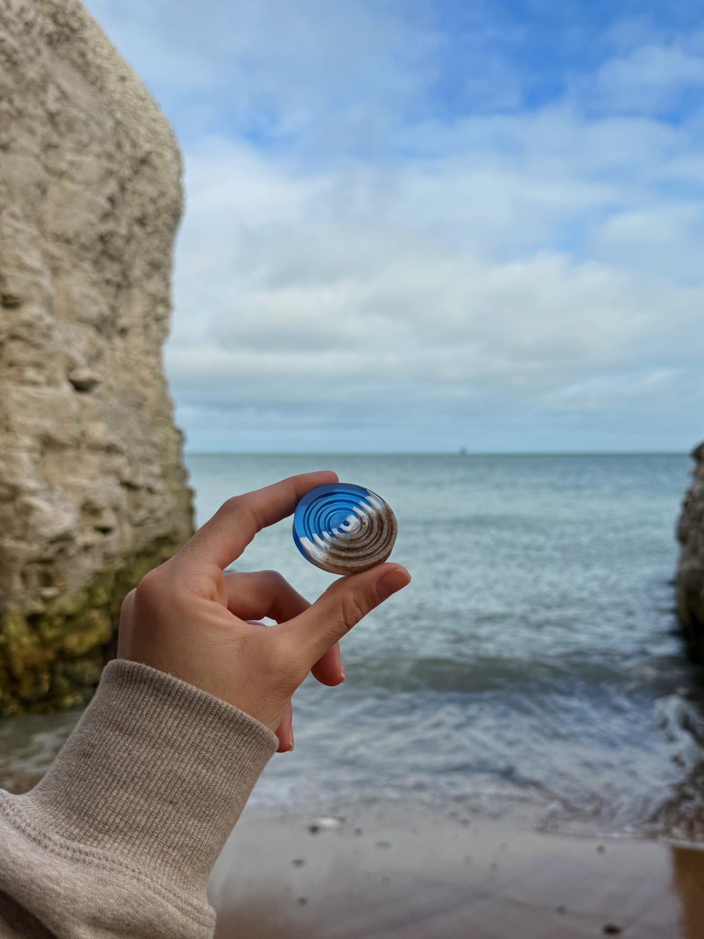 micro ripple: message in a bottle. Jazshouse x fauxfae 136