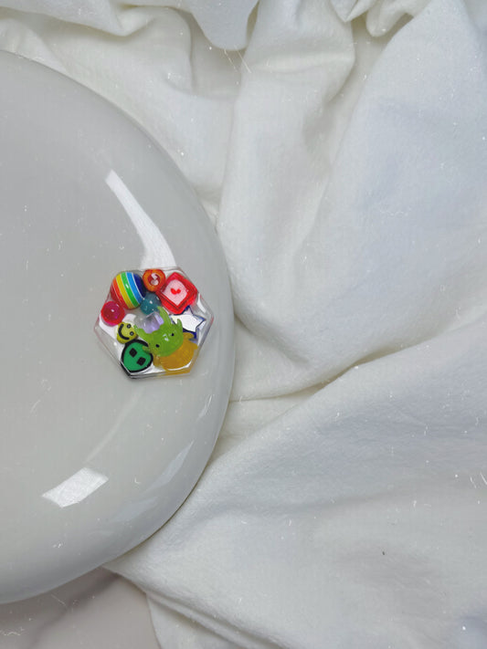 Mini hexagon: rainbow finder