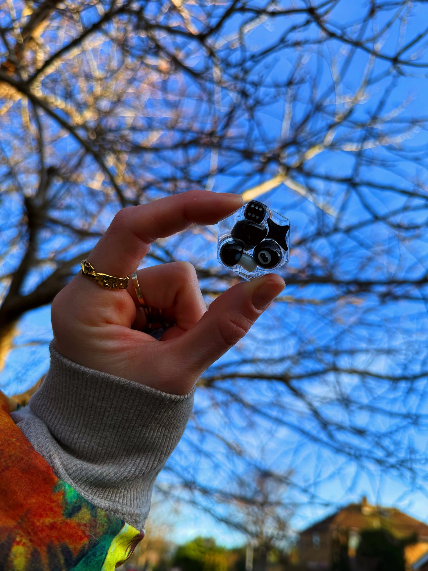 Mini hexagon: black & white