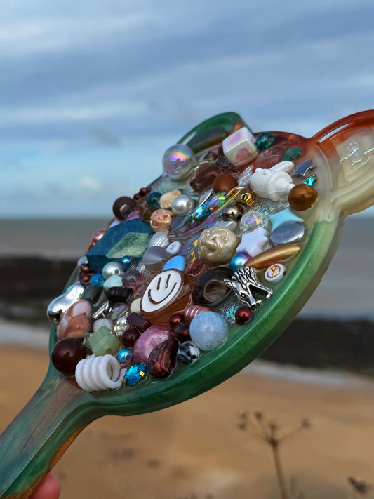 Bear mirror : tree magic 154