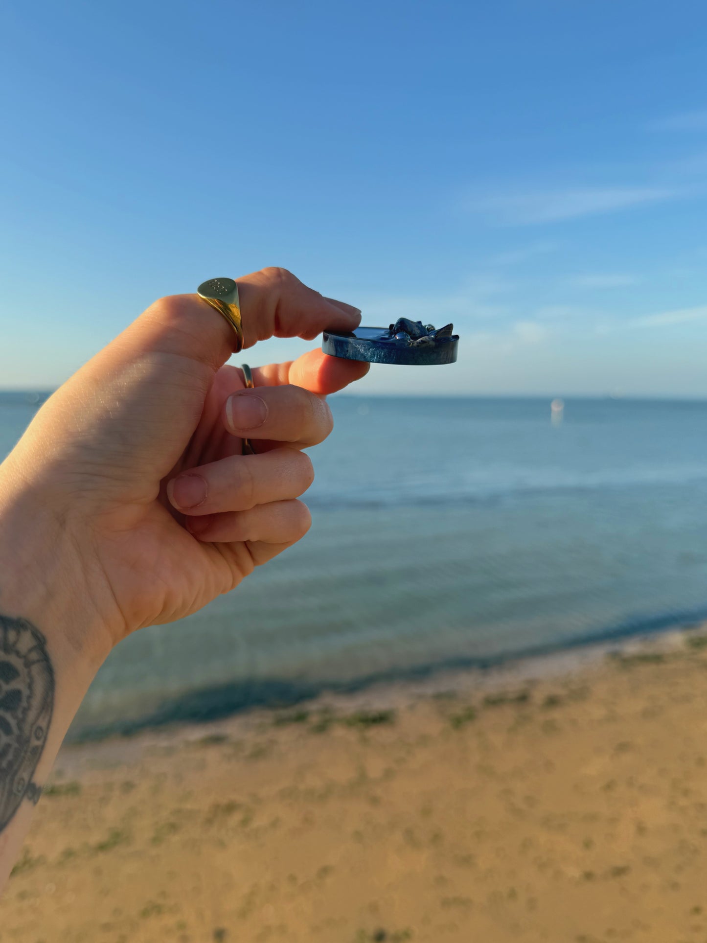 Blue shell: micro ripple