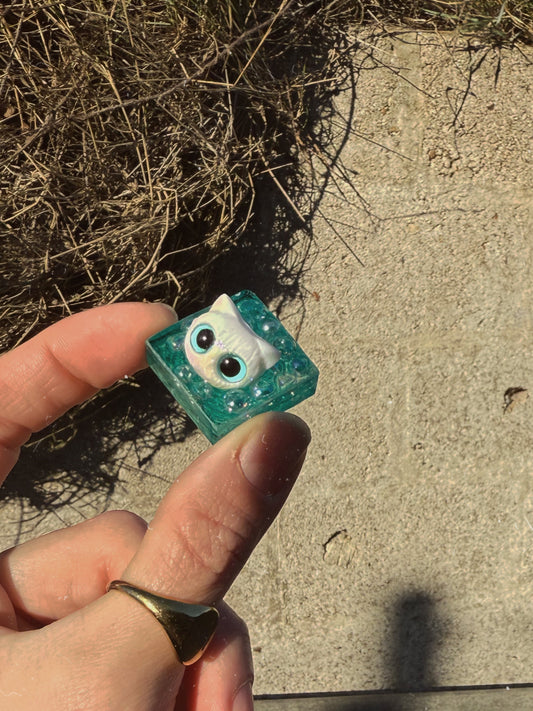 White cat square pebble 126