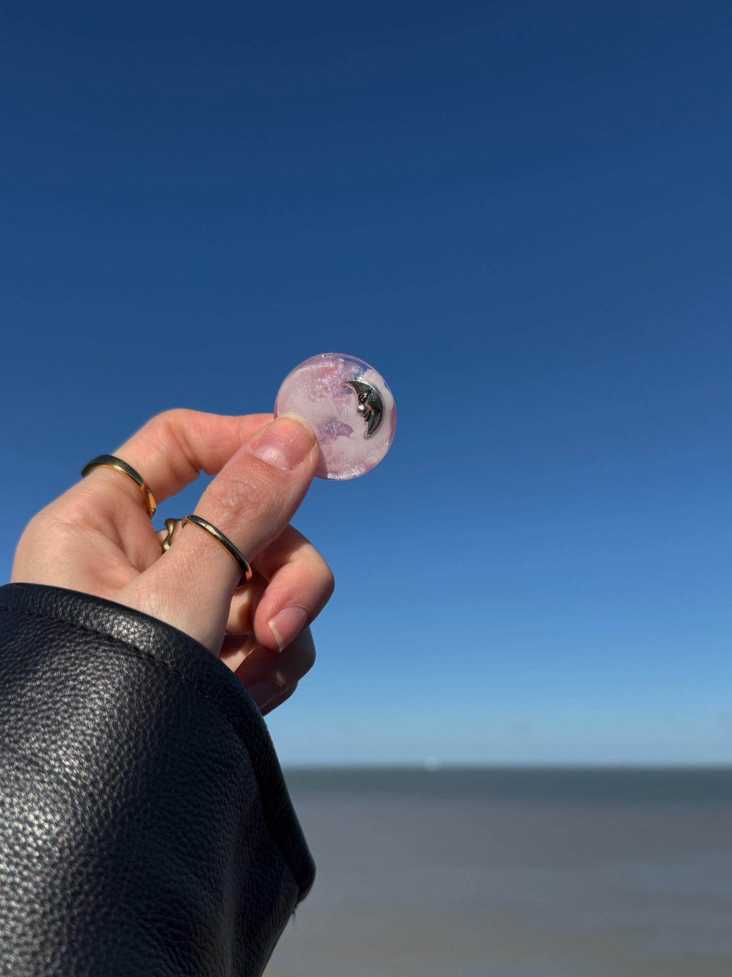 Micro orb: pink moon 118