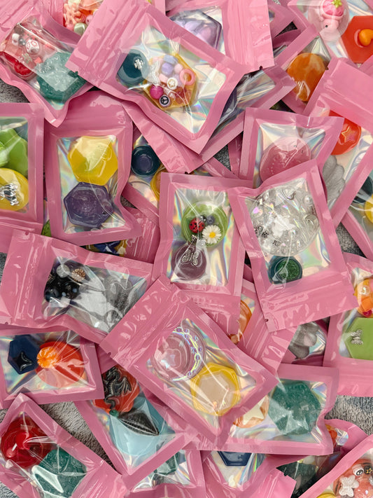 Mini mystery bag: pocket pieces