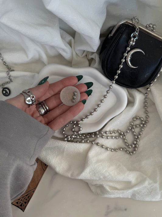 Micro orb: UV safe spike